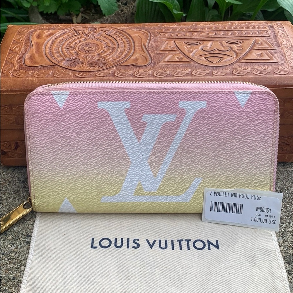 Louis Vuitton by the pool zippy wallet lv wallet pink Vuitton bag
